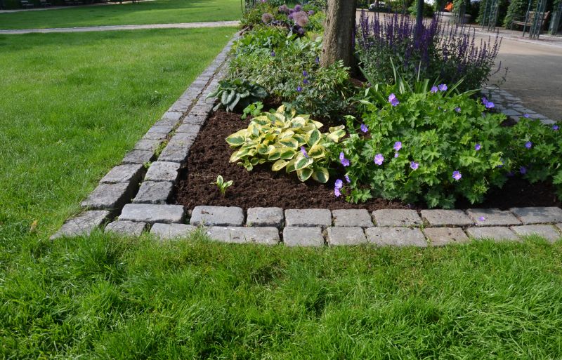 Flower Bed Mulching in Ventura County, CA